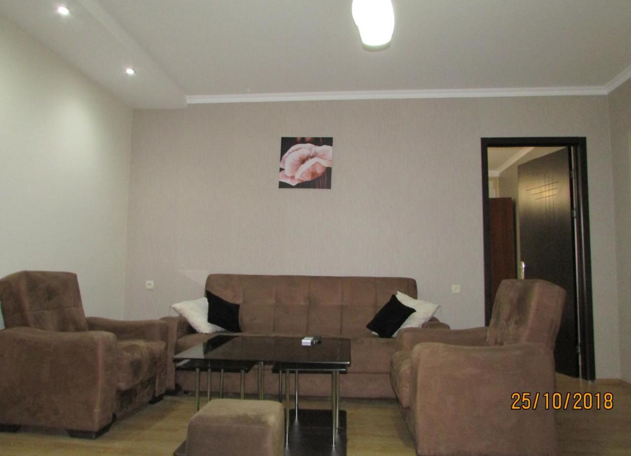 Hotel Monaco Tbilisi Esterno foto
