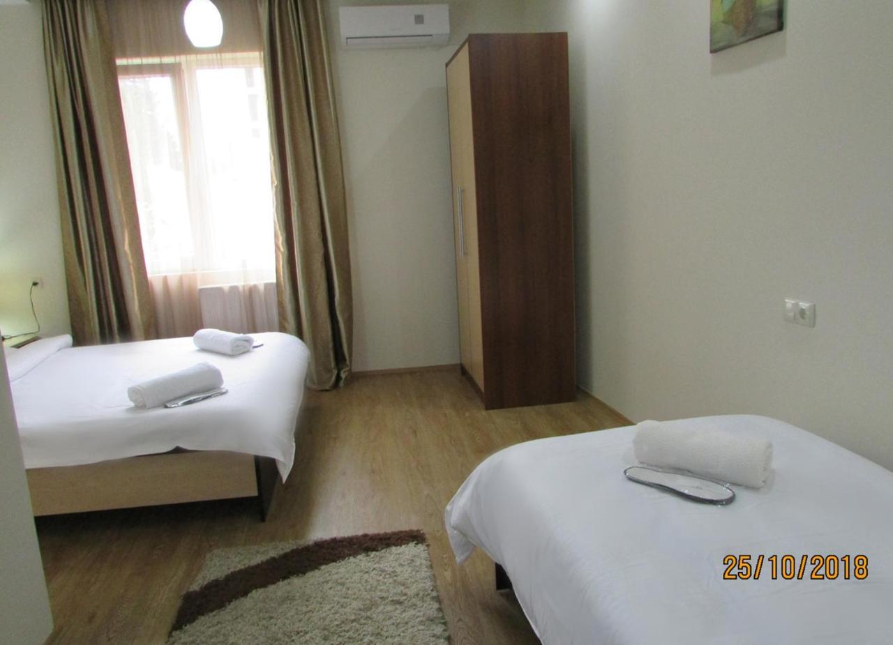 Hotel Monaco Tbilisi Esterno foto