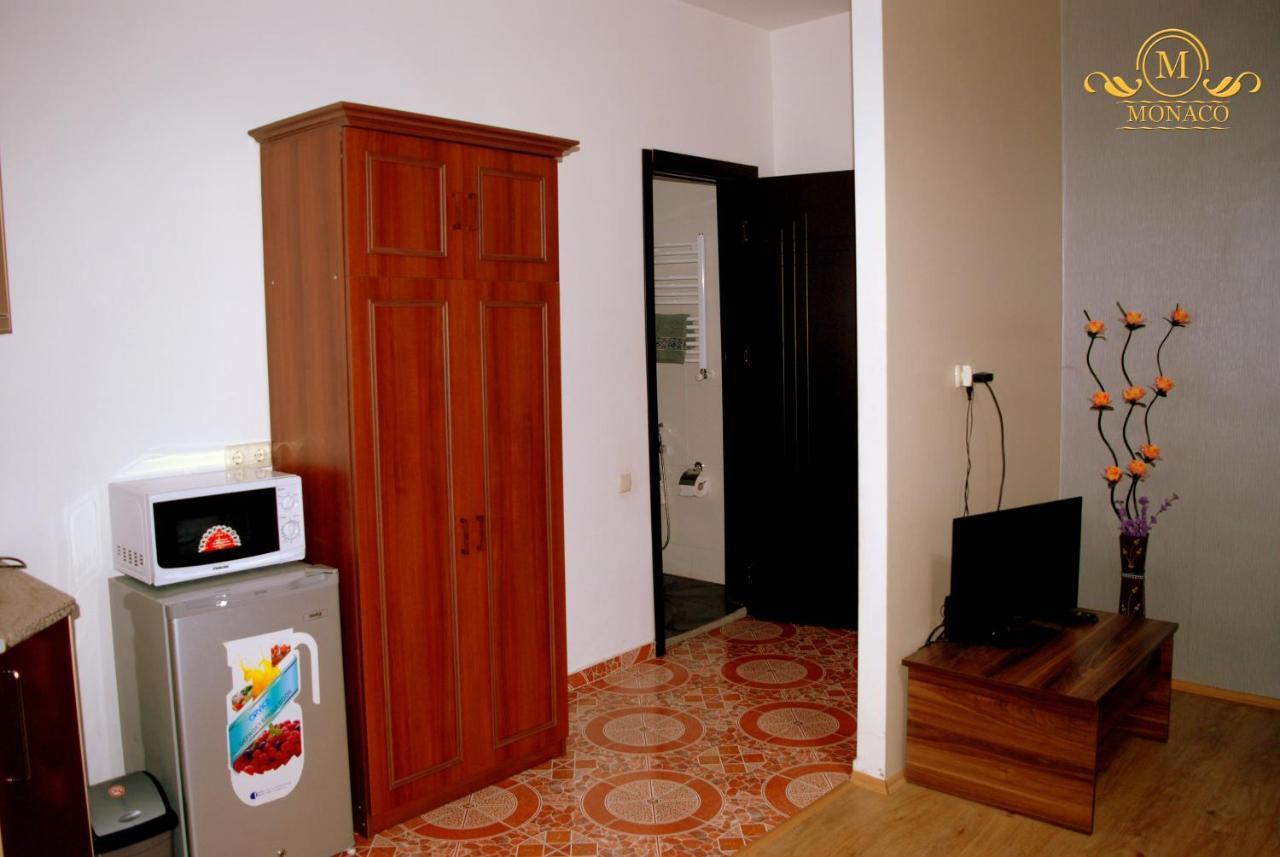 Hotel Monaco Tbilisi Esterno foto
