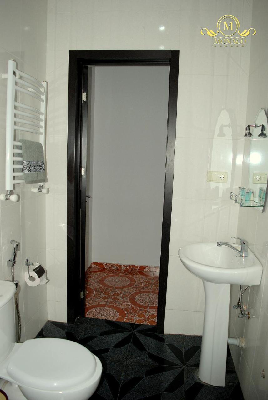 Hotel Monaco Tbilisi Esterno foto