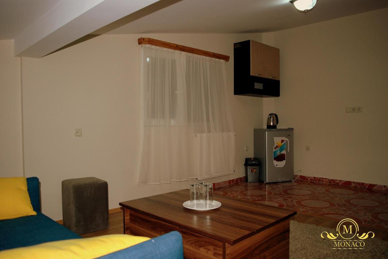 Hotel Monaco Tbilisi Esterno foto